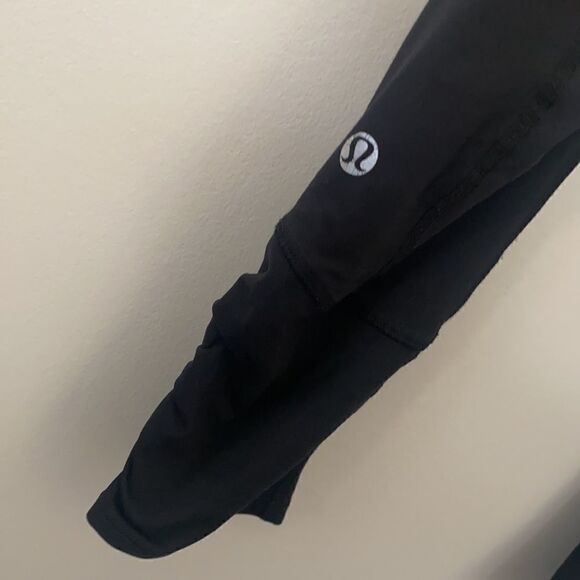 Lululemon Black Leggings 6  - Picture 7 of 8
